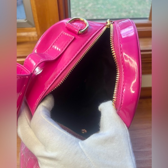 Retro Telephone Shaped Crossbody Bag - Picture 4 of 13